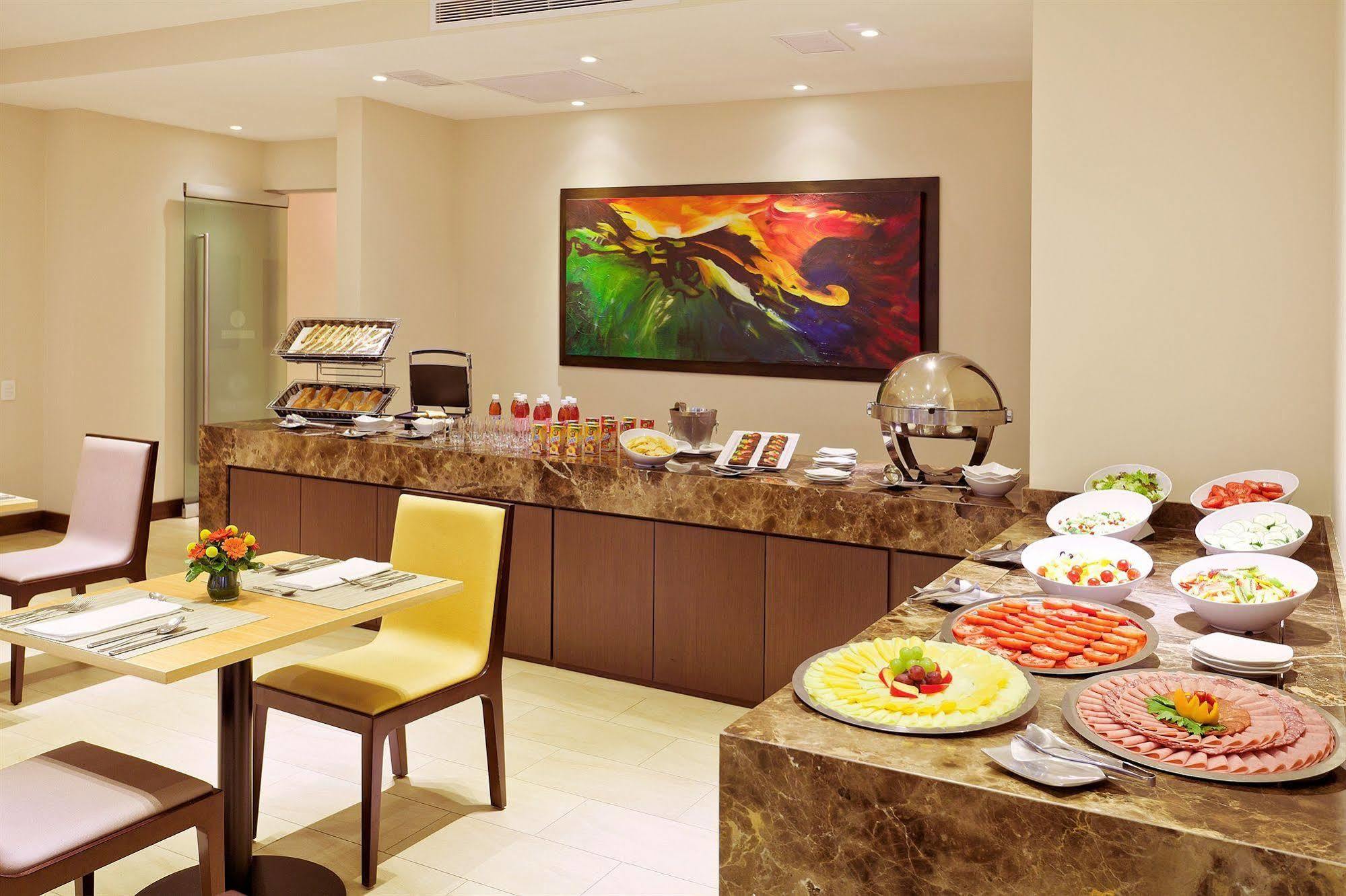 בוגוטה Hotel Estelar Calle 100 מראה חיצוני תמונה